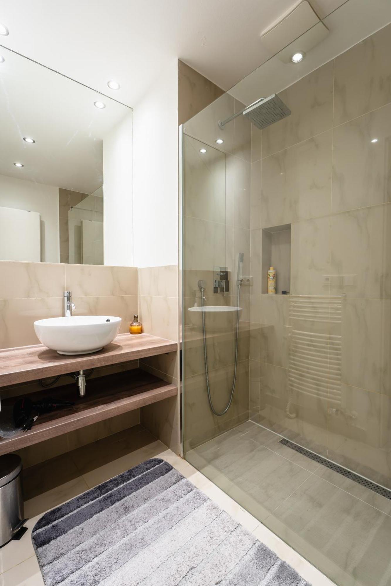 Auriapartments Karlin 2Kk S Terasou A Parkovanim Prague Exterior photo